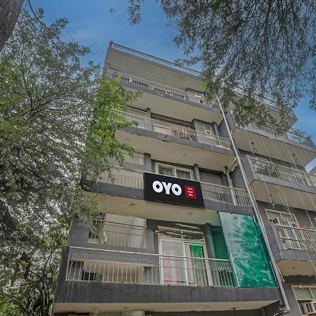 Hotel O The Royal Villa New Delhi Exterior photo