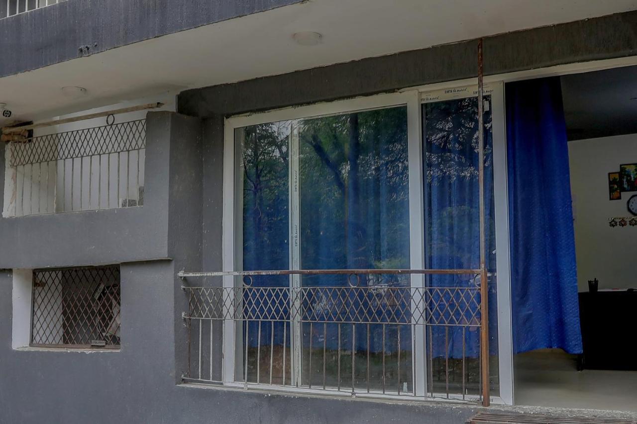 Hotel O The Royal Villa New Delhi Exterior photo