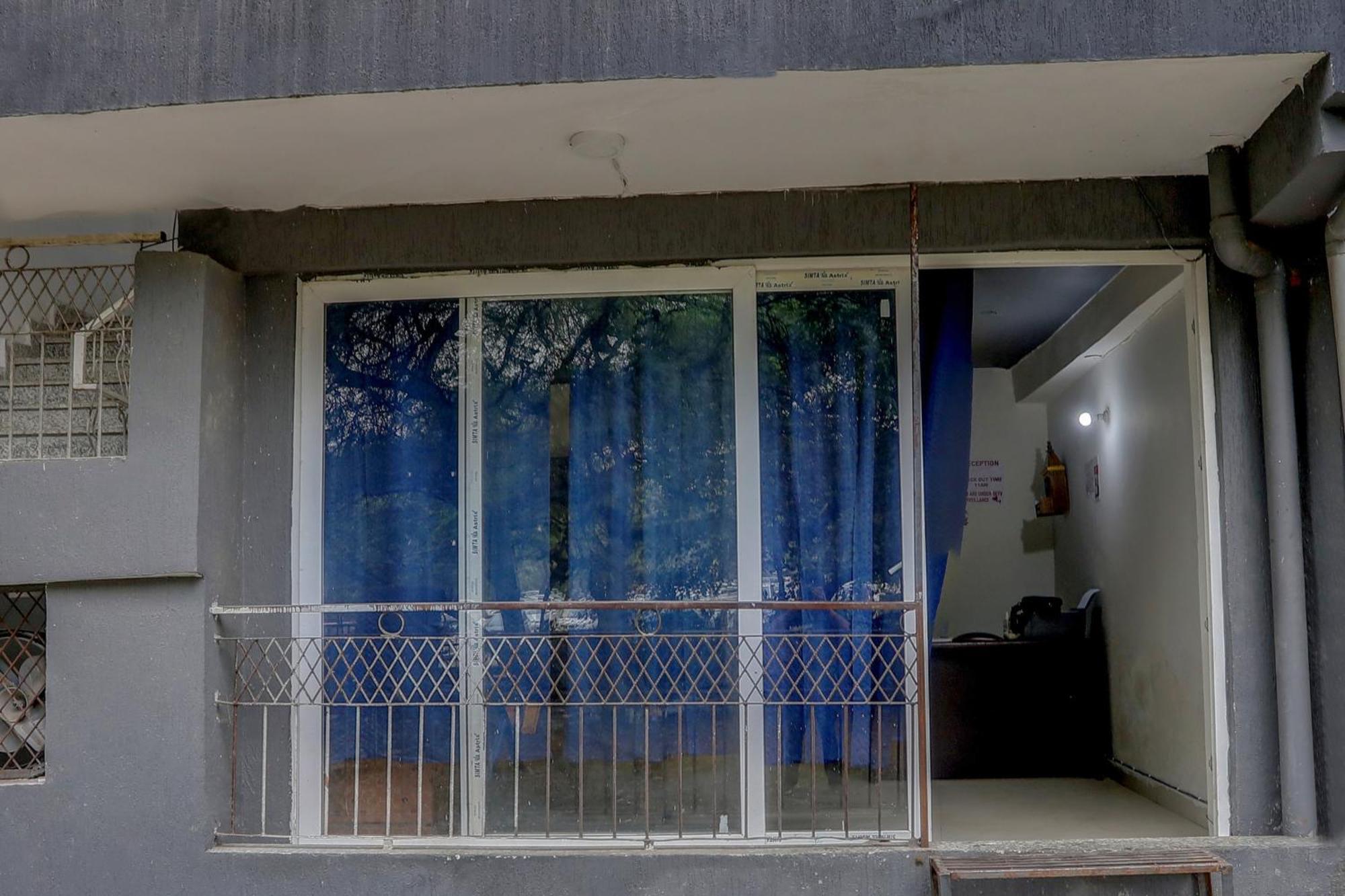 Hotel O The Royal Villa New Delhi Exterior photo